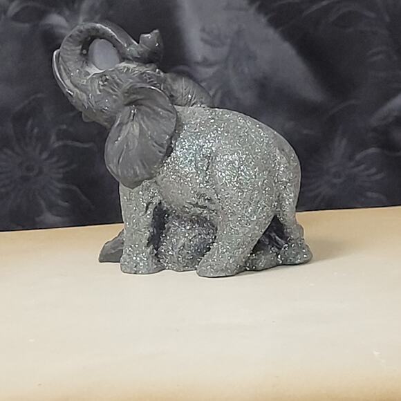 Black Resin Elephant with Glittered Body. Animal Collectable. - Picture 4 of 14